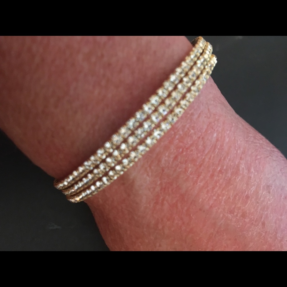 Gold Rhinestone bracelet - Picture 2 of 4